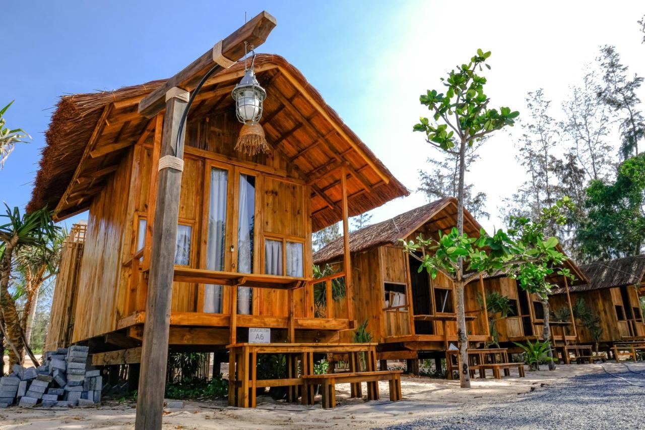 Hola Beach - Beach Club & Eco Glamping Resort Ke Ga Luaran gambar
